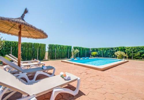 Sencelles Holiday Home Sleeps 4 With Pool Air Con And Wifi