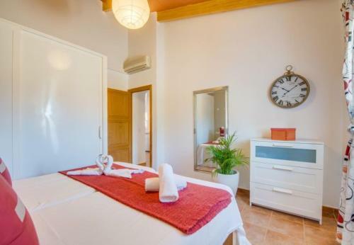 Sencelles Holiday Home Sleeps 4 With Pool Air Con And Wifi