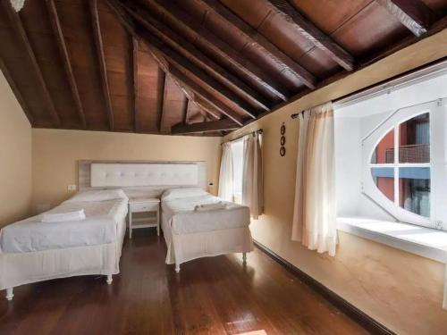Traditional Holiday Home In Tenerife With Private Terrace