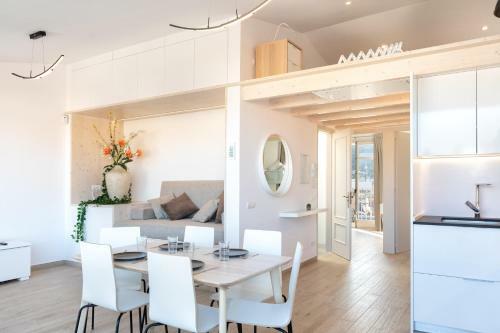 Hauzify I Apartaments Winds