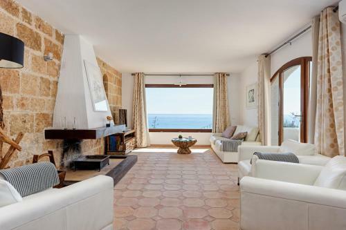 Montiboli Villa Sleeps 6 With Air Con