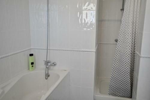 Villa Sleeps 14 With Pool Air Con And Wifi