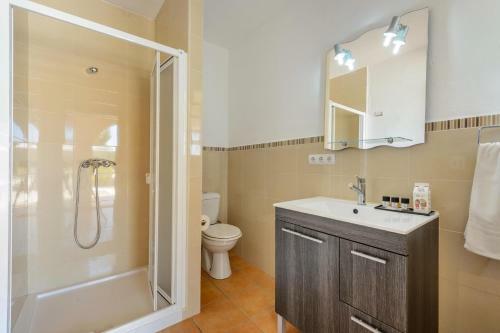 Beautiful Sea-view 6 Bedroom And 5 Bathroom Villa