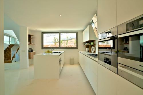 Modern Masterpiece With Private Pool, Ibiza Villa 1001
