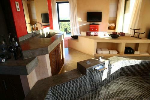 Luxury Private Holiday Villa With Private Pool, Ibiza Villa 1036