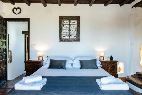 Unique Luxurious 7 Bed Villa & Cottage