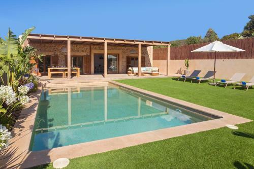 New! Villa Can Ginebra