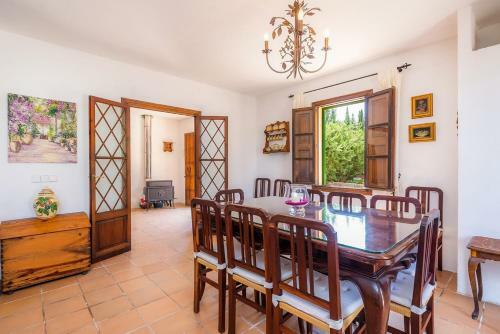 Discover Mallorca From This 4br Pool & Bbq