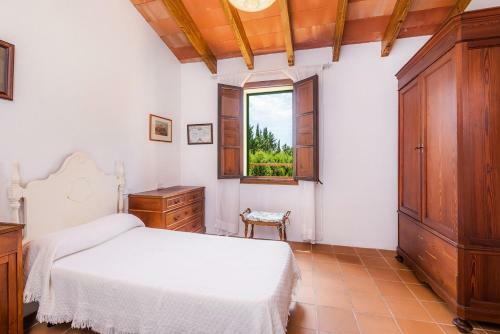 Discover Mallorca From This 4br Pool & Bbq
