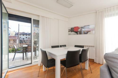 Apartamento Ulia A - Local Rentss
