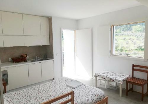 Alentejo Mountain Vacation House
