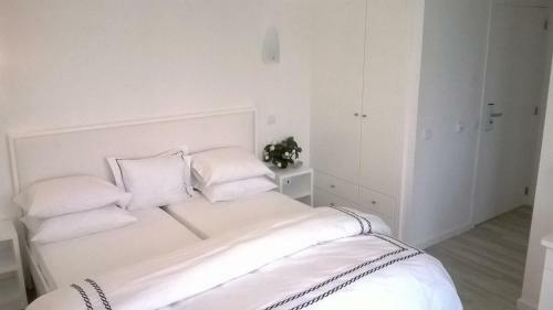 Bed & Breakfast Baleal Spot