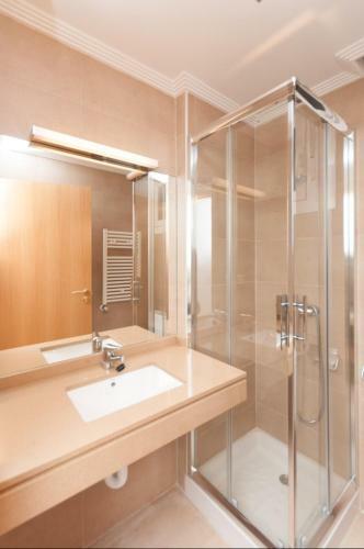 Apartamento Ulia B - Local Rentss