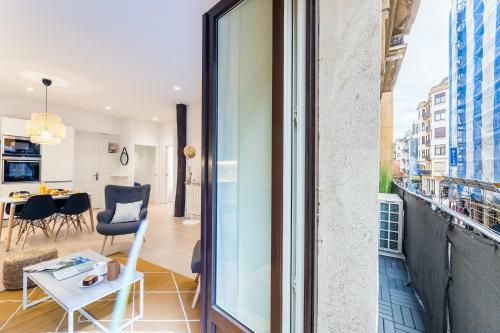 Arrasate Suite Apartment