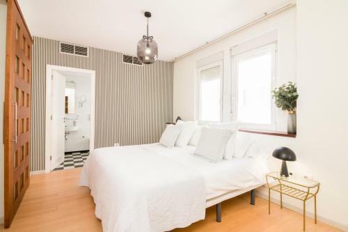 Design Attic Apartment Free Parking