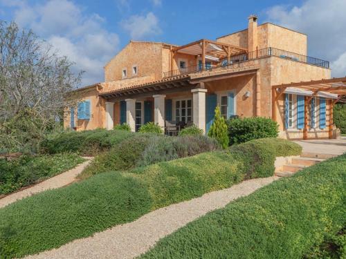 Villa Los Almendros