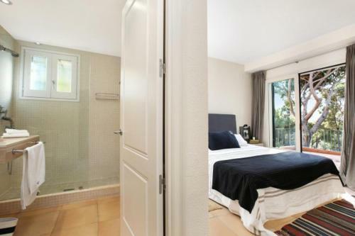 Santa Margarida Villa Sleeps 8 With Pool
