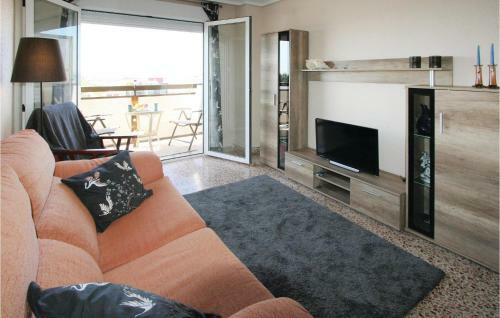 Three-bedroom Apartment In Santa Pola