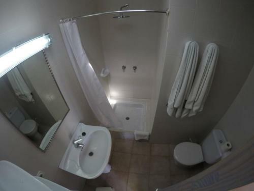 Hostal Playa Cala Santany�