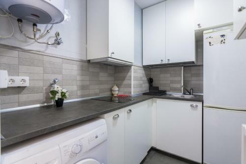 Apartamento Homeholidaysrentals Regard