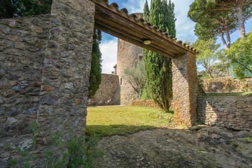 Villa Castillo Can Xirau Lux