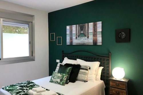 Apartamento Amplio Piso Con Terraza En El Camino Y Catedral
