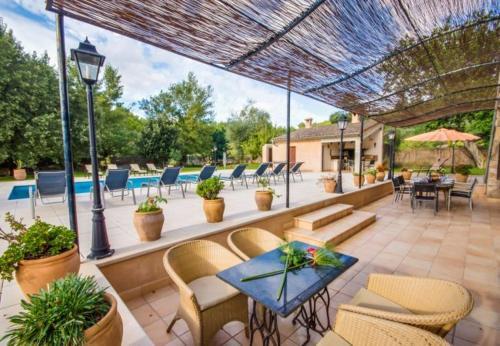 Selva Holiday Home Sleeps 12 With Pool Air Con And Wifi