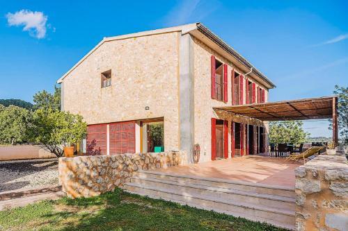 Selva Villa Sleeps 6 With Pool And Air Con