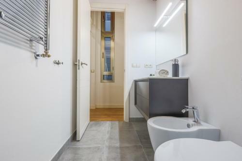 Su Apartamento Ideal / 1 Hab 4 Px / Deluxe Wifi/ac