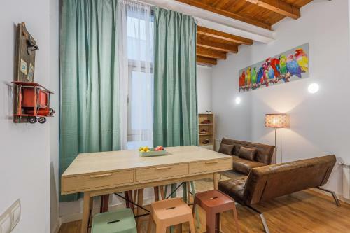 Su Apartamento Ideal / 1 Hab 4 Px / Deluxe Wifi/ac
