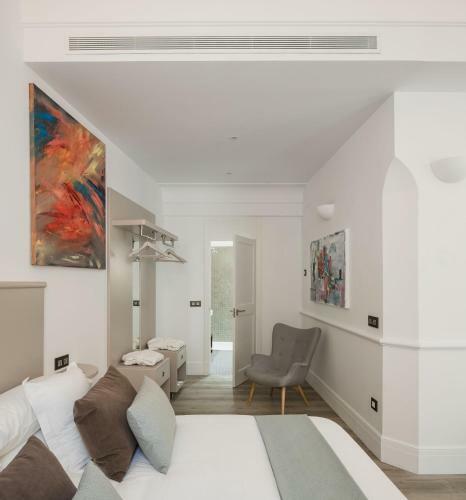 Apartamento Puerta Catedral Holiday Suites