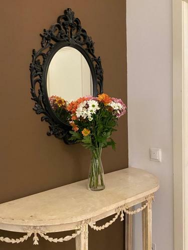 Apartamento Suites Plaza de Los Refinadores, Maestranza