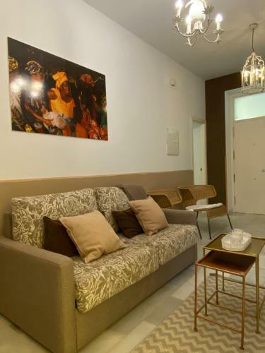 Apartamento Suites Plaza de Los Refinadores, Maestranza