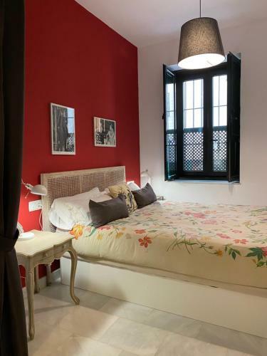 Apartamento Suites Plaza de Los Refinadores, Maestranza