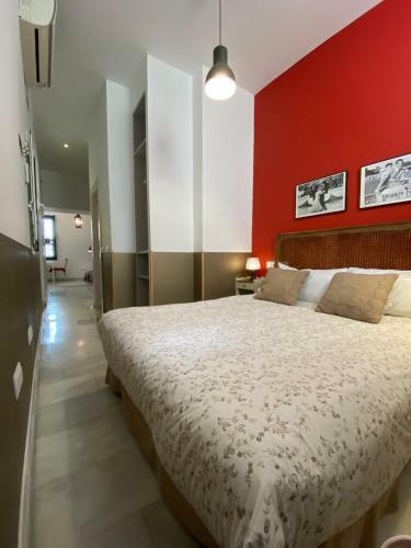 Apartamento Suites Plaza de Los Refinadores, Maestranza