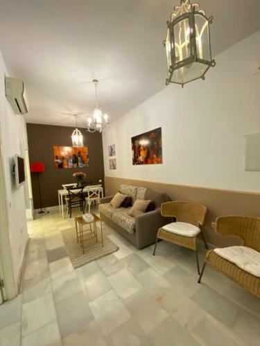 Apartamento Suites Plaza de Los Refinadores, Maestranza