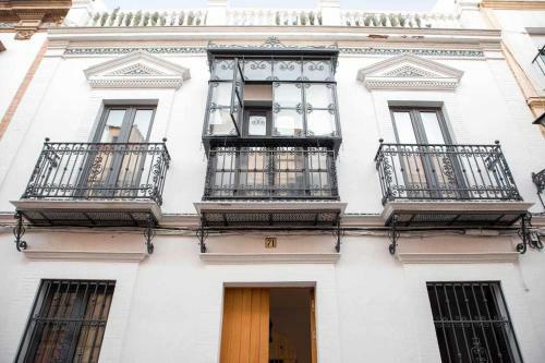 Monkeys Luxury Triana House