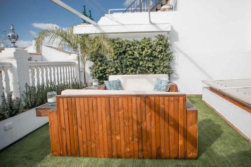 Monkeys Luxury Triana House
