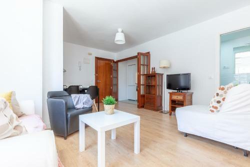 Apartamento Luminoso Y Acogedor En Sevilla. A/c.