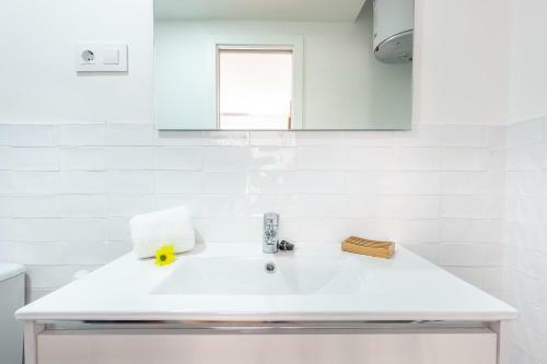 Apartamento Luminoso Y Acogedor En Sevilla. A/c.