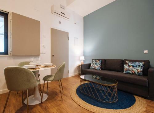 Lola de Triana Apartments