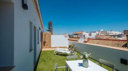 Lola de Triana Apartments