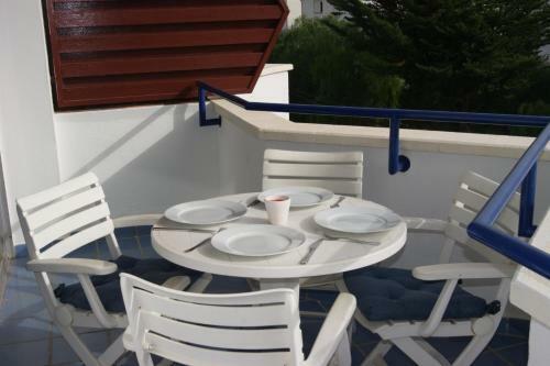Apartamento Vinyet Sunshine 2 Bed 2 Bath Steps From The Beach