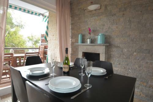 Apartamento Vinyet Tranquility Steps From The Beach And Pool