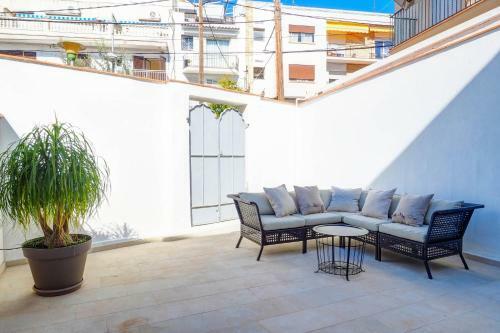 San Sebastian Apartment With Patio By Hello Apartments Sitges