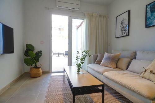 San Sebastian Apartment With Patio By Hello Apartments Sitges