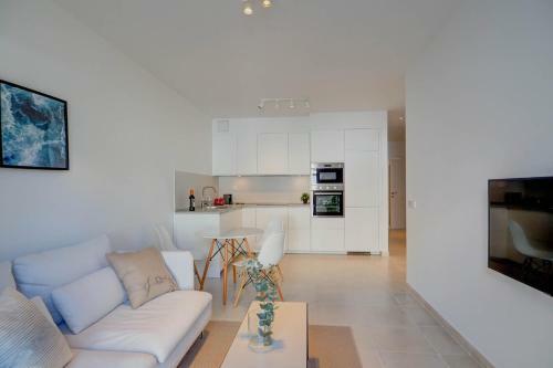 San Sebastian Apartment With Patio By Hello Apartments Sitges