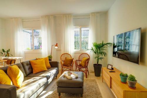 San Sebastian Apartment With Patio By Hello Apartments Sitges