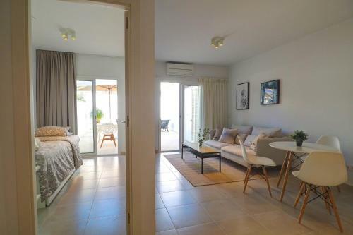 San Sebastian Apartment With Patio By Hello Apartments Sitges