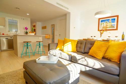 San Sebastian Apartment With Patio By Hello Apartments Sitges